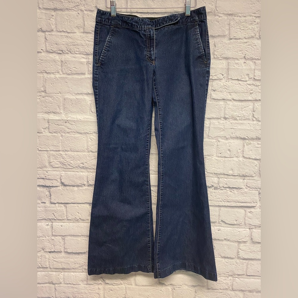 Express Mid-Rise Flare Jeans Size 6